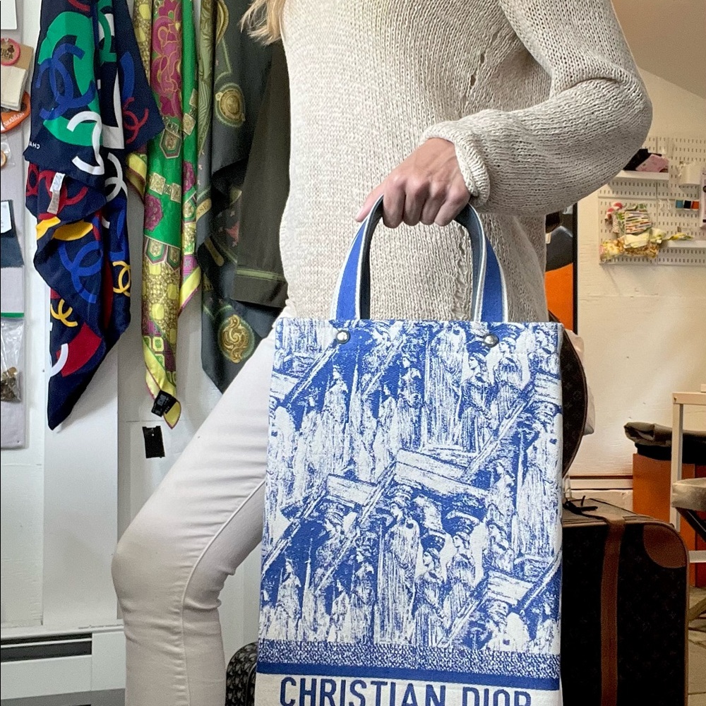 Christian Dior Cruise 2022 tote bag